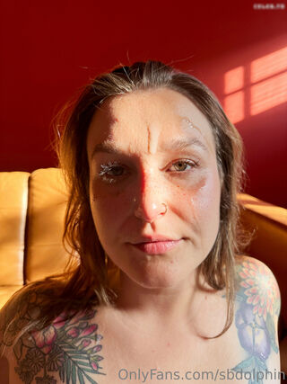 Bunny Barnett / thedolphingirl