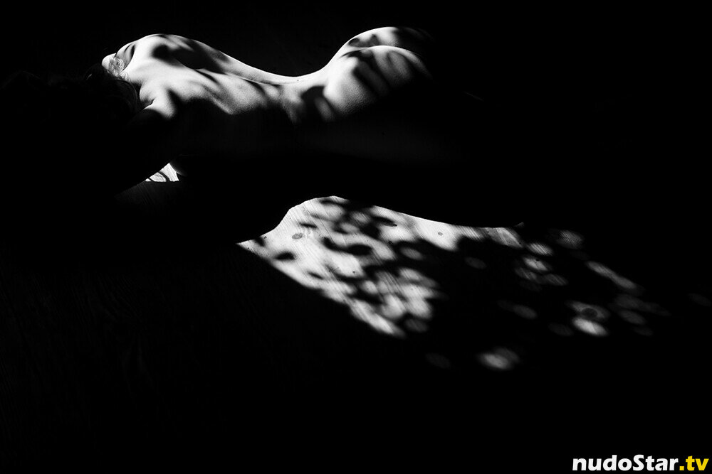 thinloth Sızan Çıplak OnlyFans Fotoğrafı #8