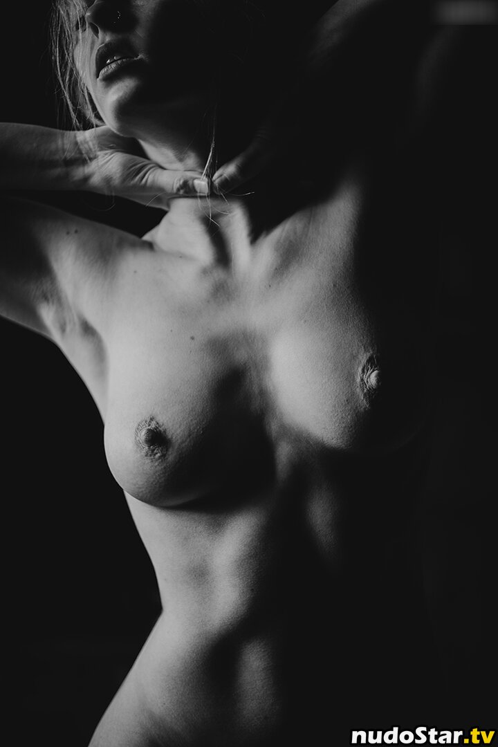 thinloth Sızan Çıplak OnlyFans Fotoğrafı #48