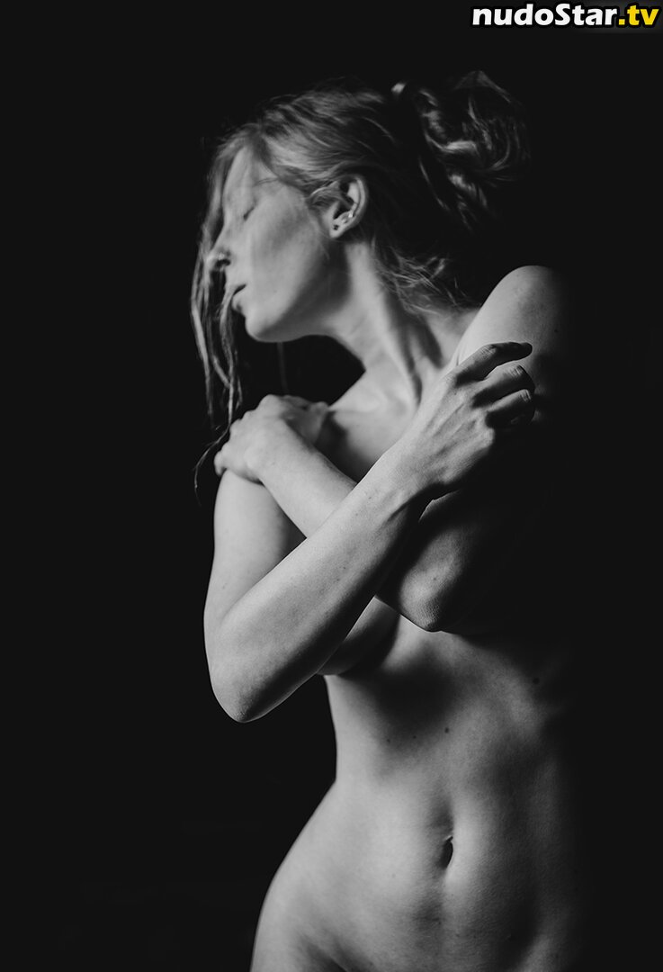 thinloth Sızan Çıplak OnlyFans Fotoğrafı #49