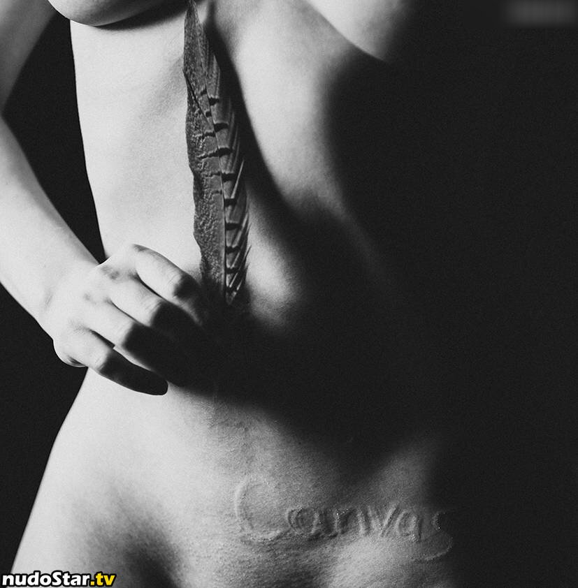 thinloth Sızan Çıplak OnlyFans Fotoğrafı #52